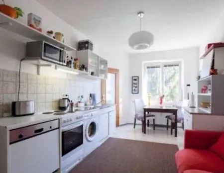 Lovely Near English Garden Apartment *